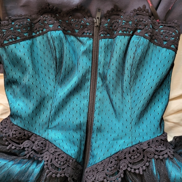 Betsy Johnson tulle party dress - Picture 9 of 10